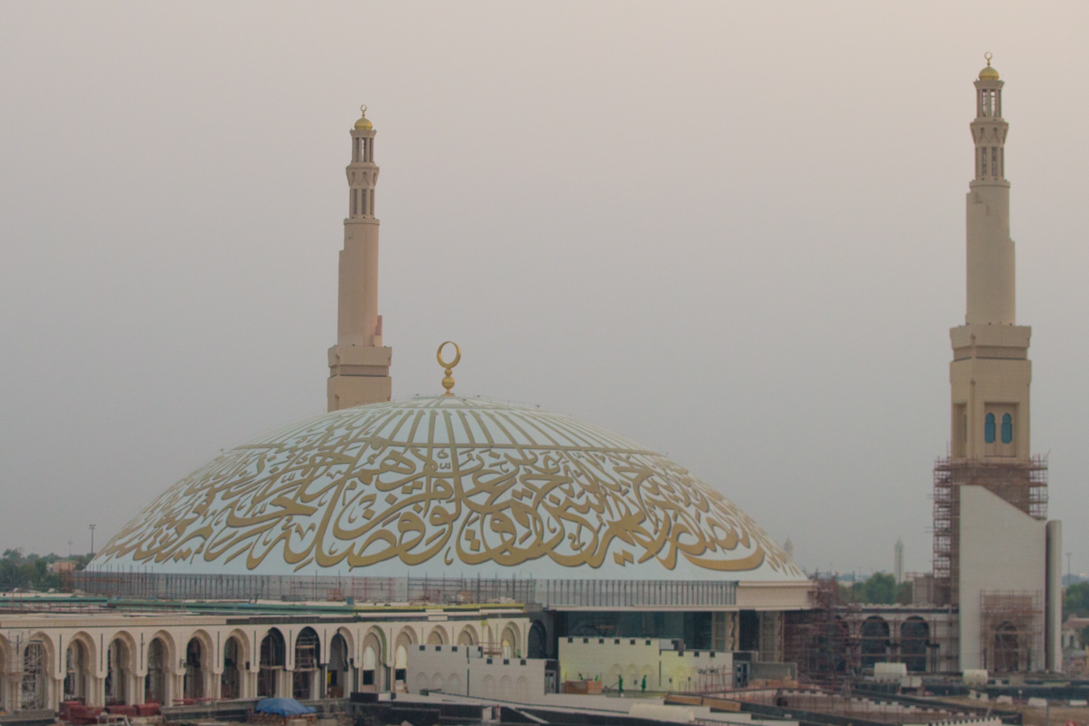 جامع الشيخ خليفة بن زايد في مدينة العين - محمد البلوشي