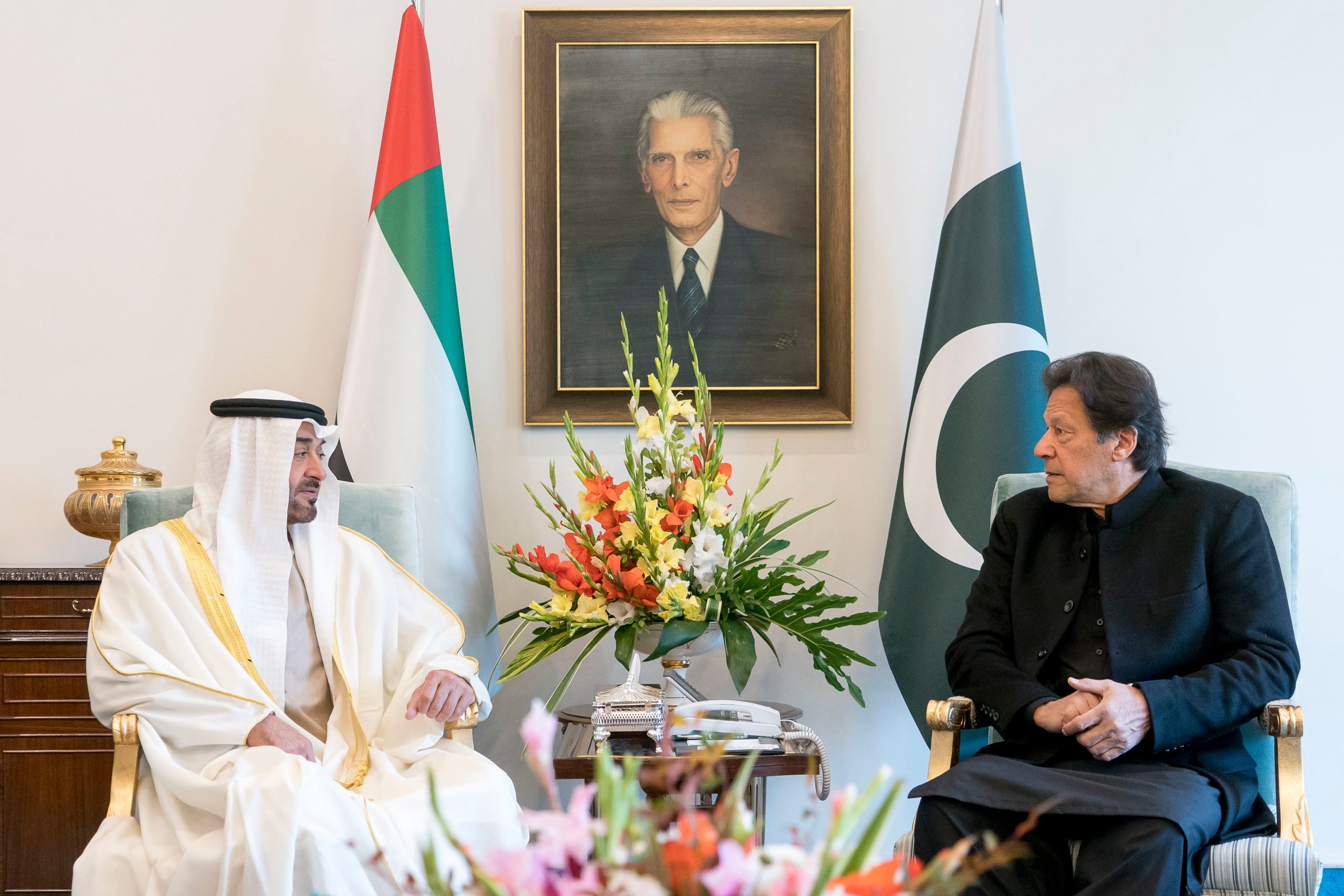 وصلت الى إسلام آباد اليوم وبحثت مع الصديق عمران خان رئيس وزراء باكستان.. سبل تعزيز العلاقات الثنائية بين بلدينا ومجمل القضايا الإقليمية والدولية محل الاهتمام المشترك
