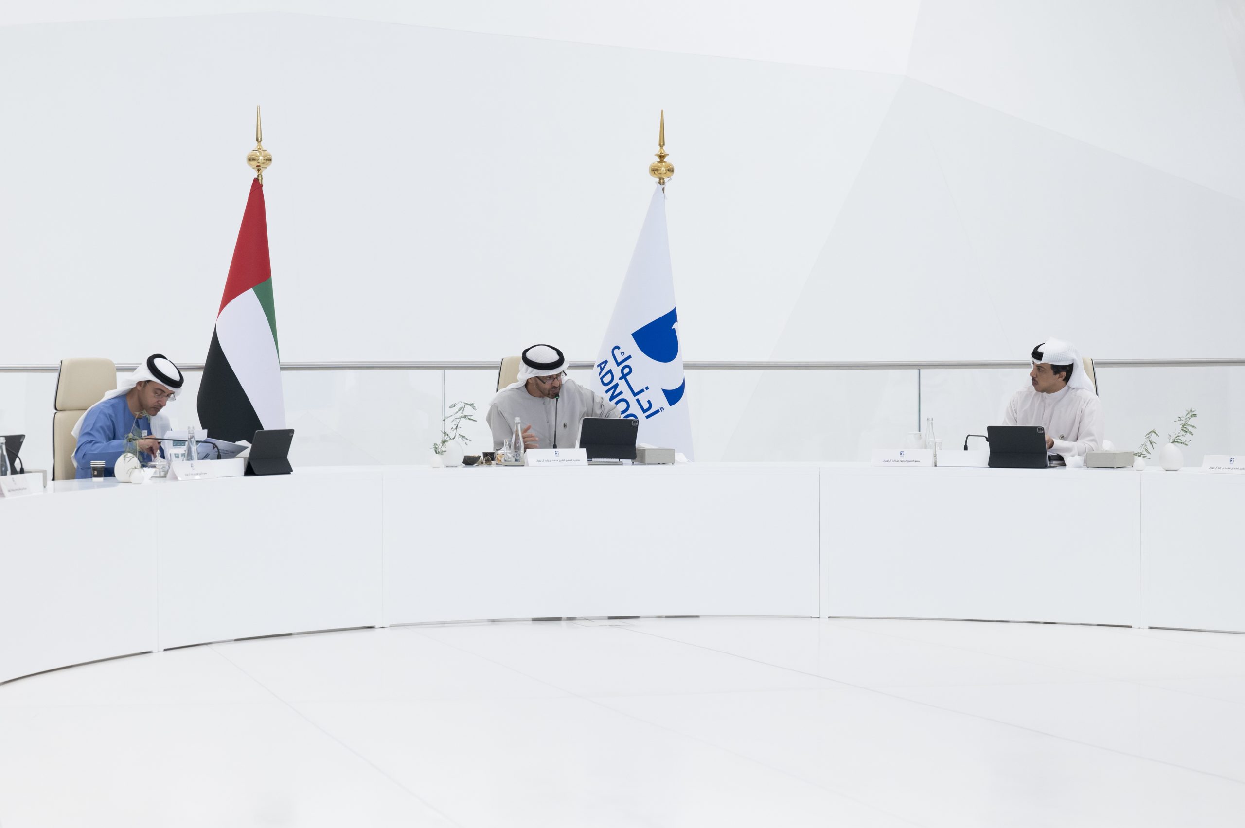 محمد بن زايد يترأس اجتماع مجلس إدارة أدنوك في مقر معرض "إكسبو 2020 دبي"