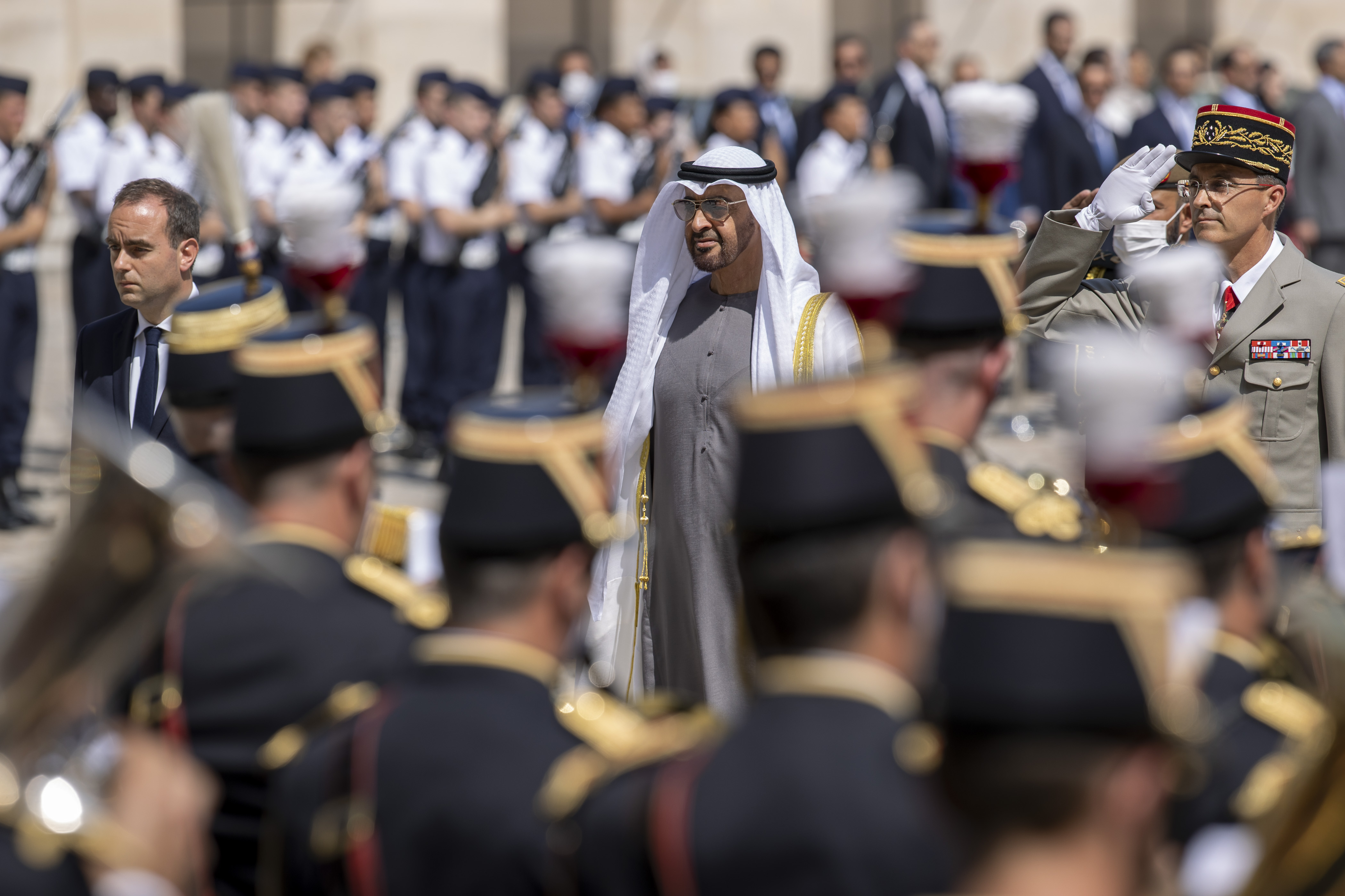 استقبال رسمي لصاحب السمو الشيخ محمد بن زايد آل نهيان في متحف الجيش الفرنسي