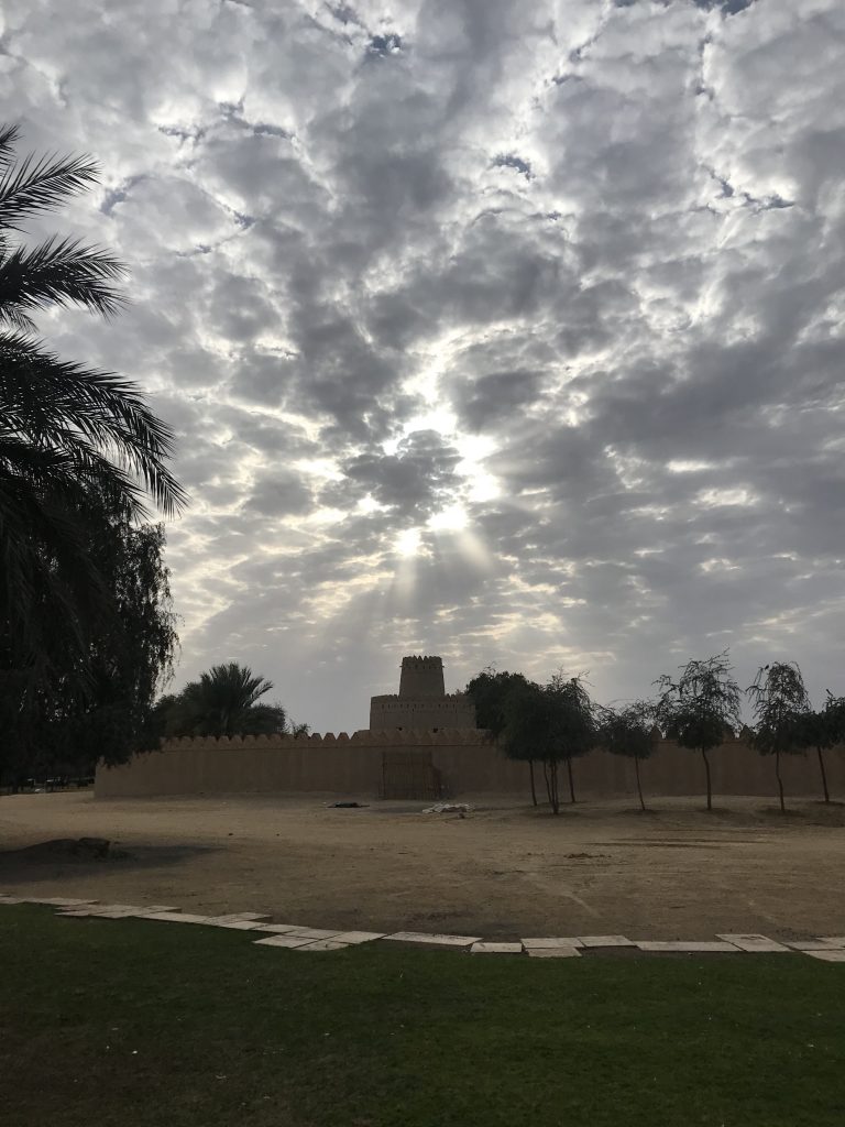 قلعة الجاهلي - واحة العين