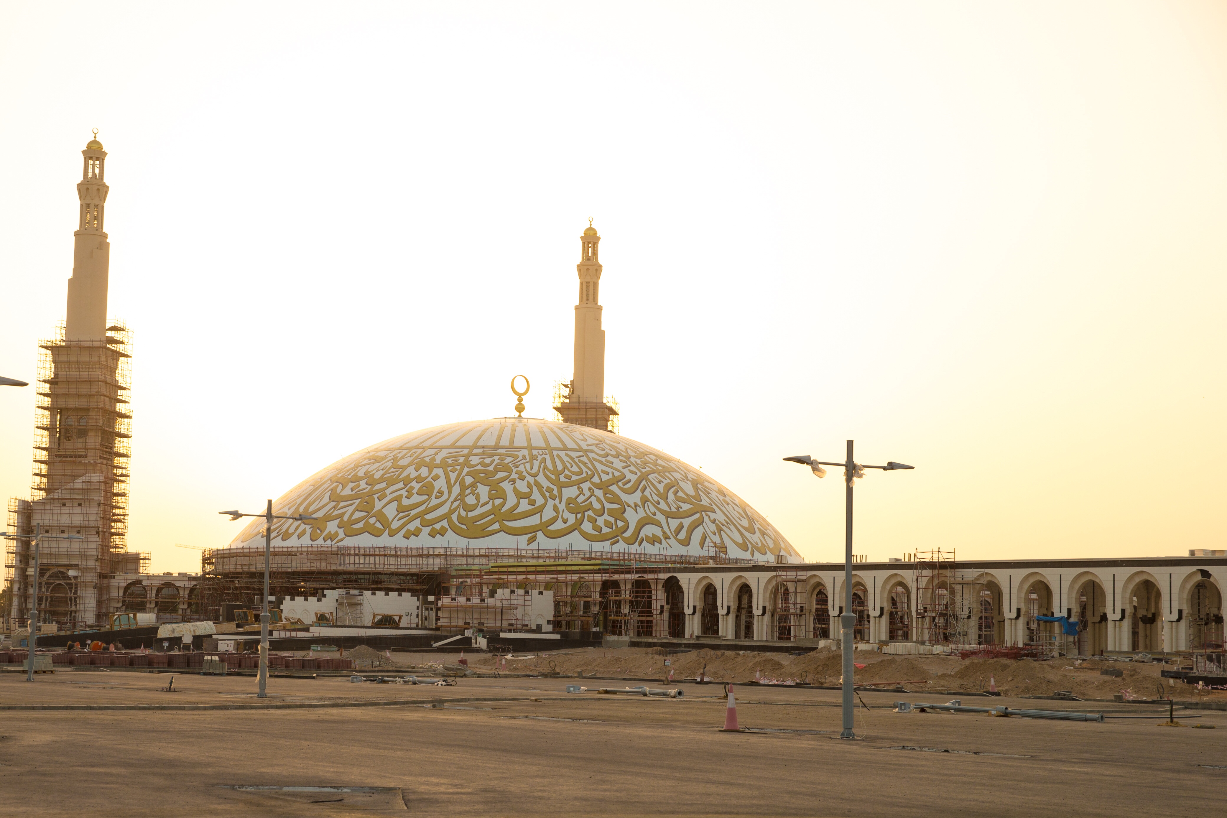 جامع الشيخ خليفة بن زايد في مدينة العين - محمد البلوشي